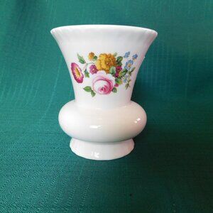 Coalport Ludlow 4 inch bud vase no gold trim near mint condition